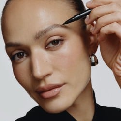 Multi-Use Brow & Eye Pen