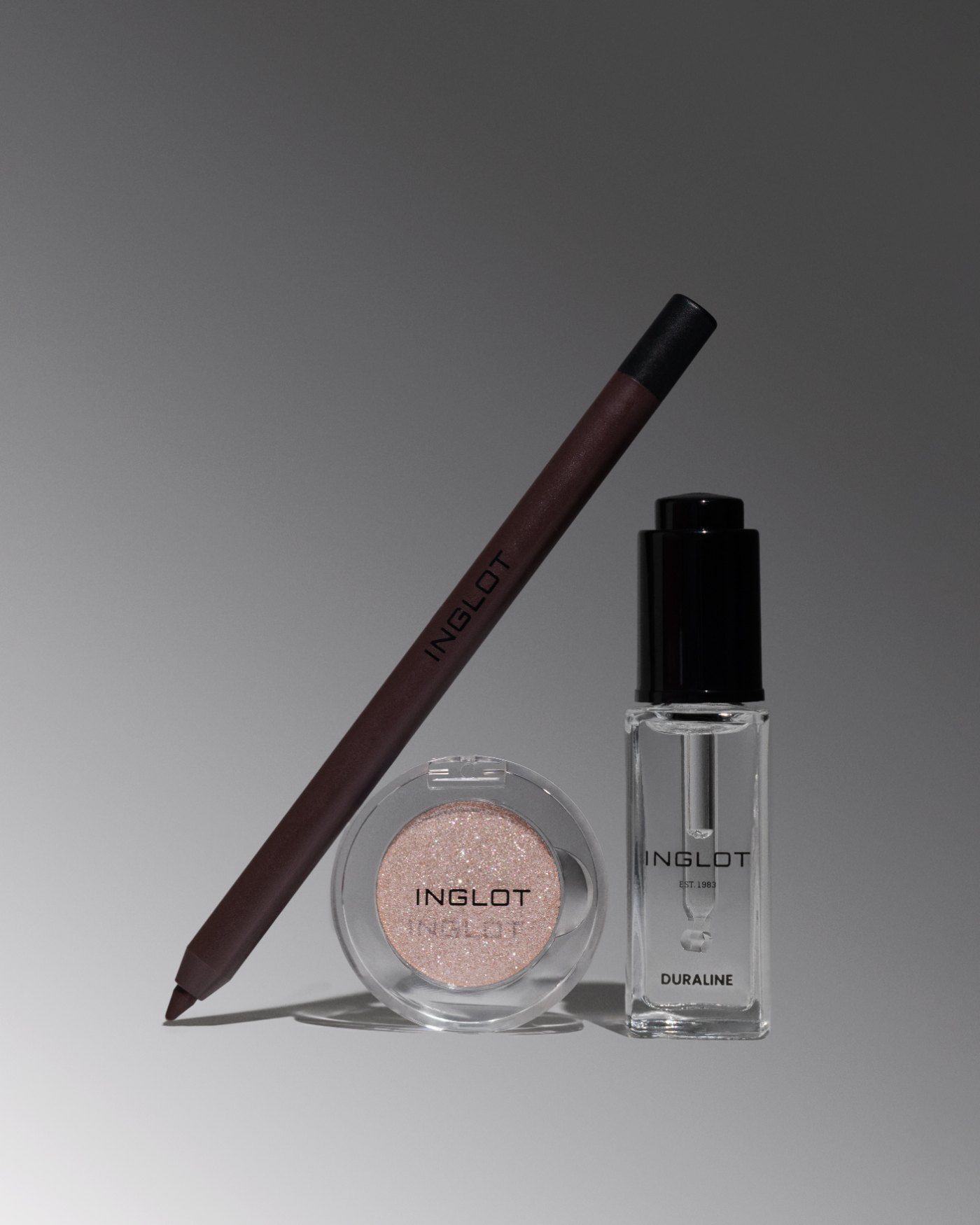 Shimmer Glow Eyeshadow Pink Glam 51, Creamy Line Eyeliner Chocolate Plum 105 and Duraline